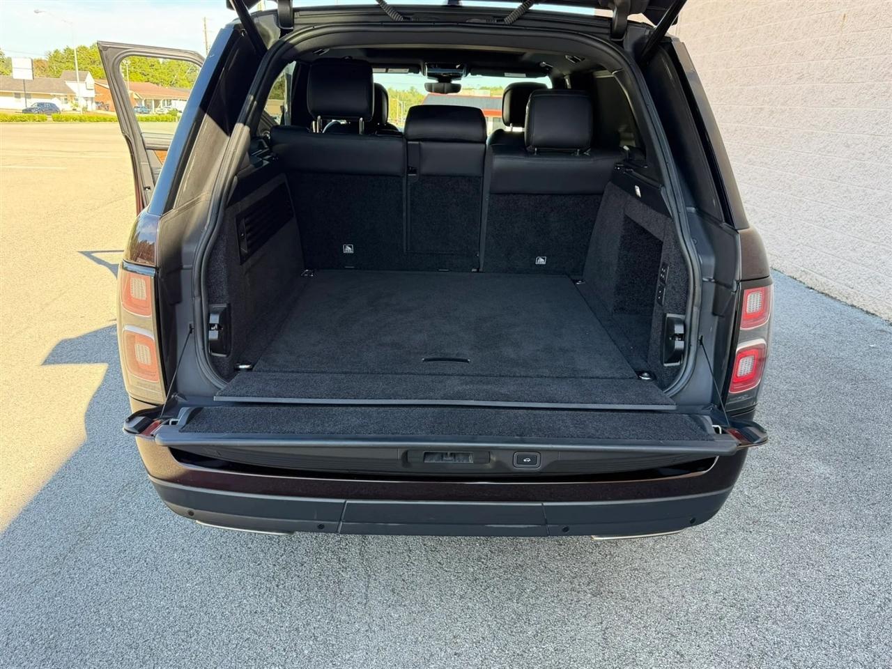 Land Rover Range Rover V8 Supercharged LWB 2018
