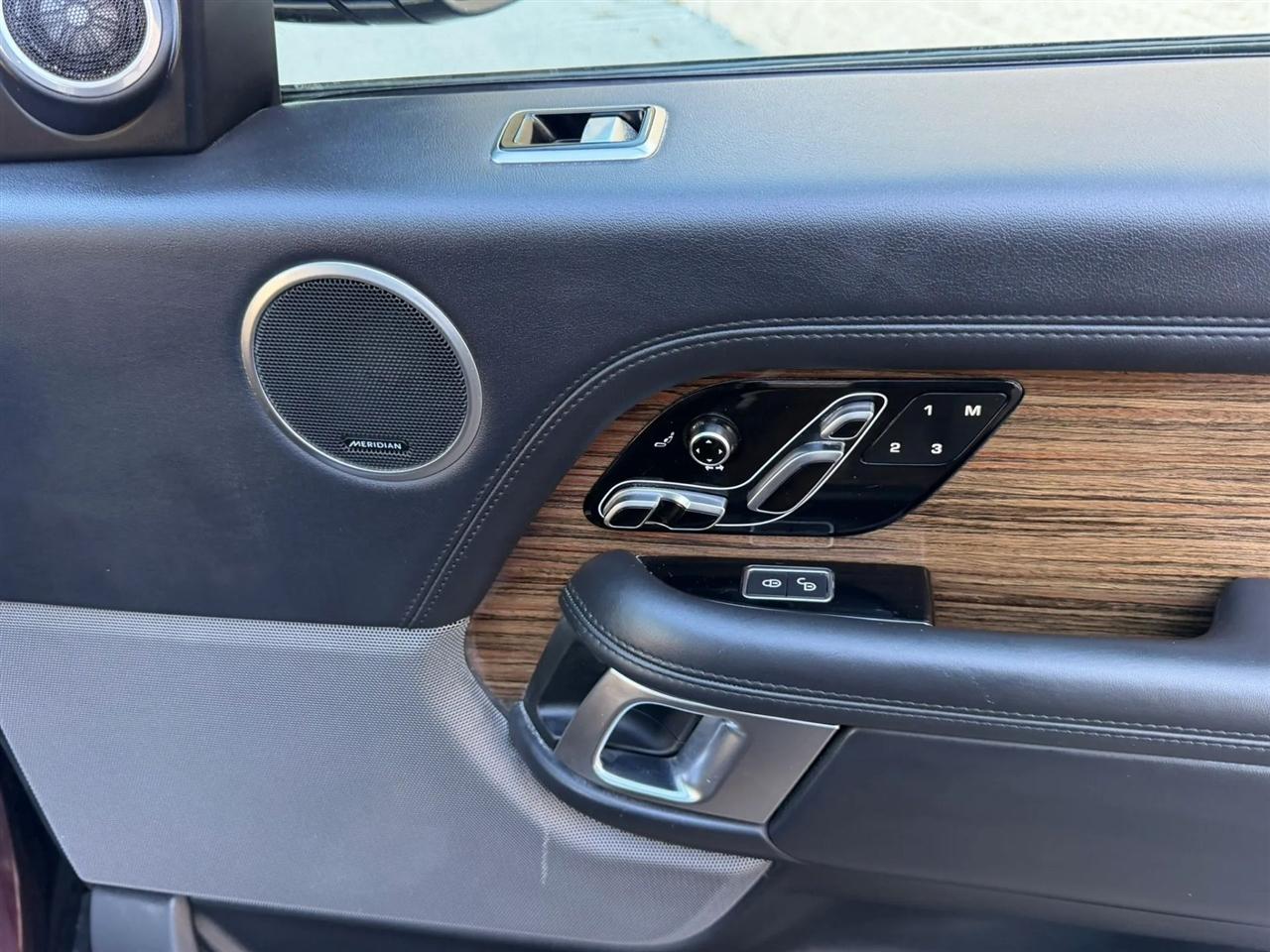 Land Rover Range Rover V8 Supercharged LWB 2018