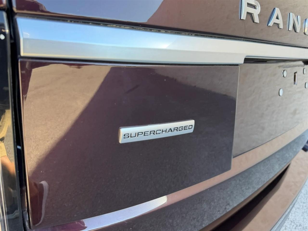 Land Rover Range Rover V8 Supercharged LWB 2018