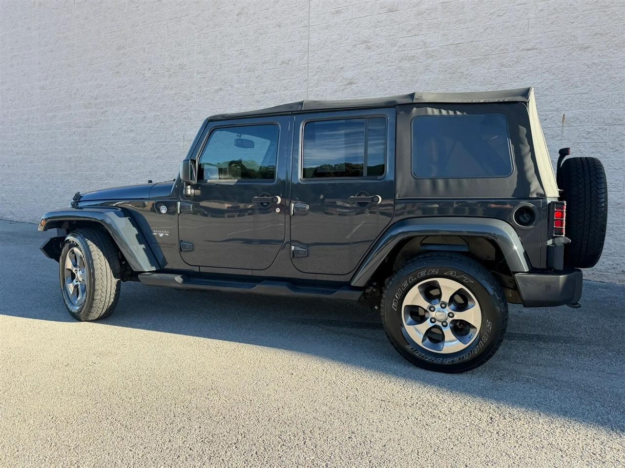 Jeep Wrangler Unlimited 4WD 4dr Sahara 2016