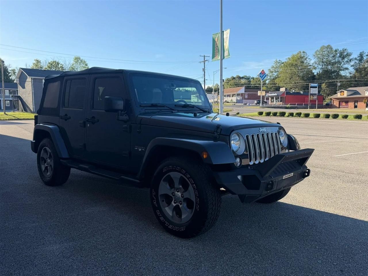 Jeep Wrangler Unlimited 4WD 4dr Sahara 2016