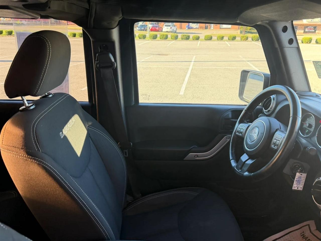 Jeep Wrangler Unlimited 4WD 4dr Sahara 2016
