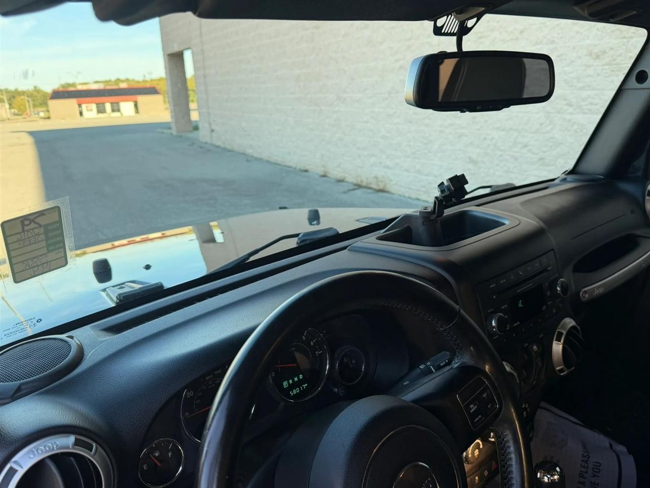 Jeep Wrangler Unlimited 4WD 4dr Sahara 2016