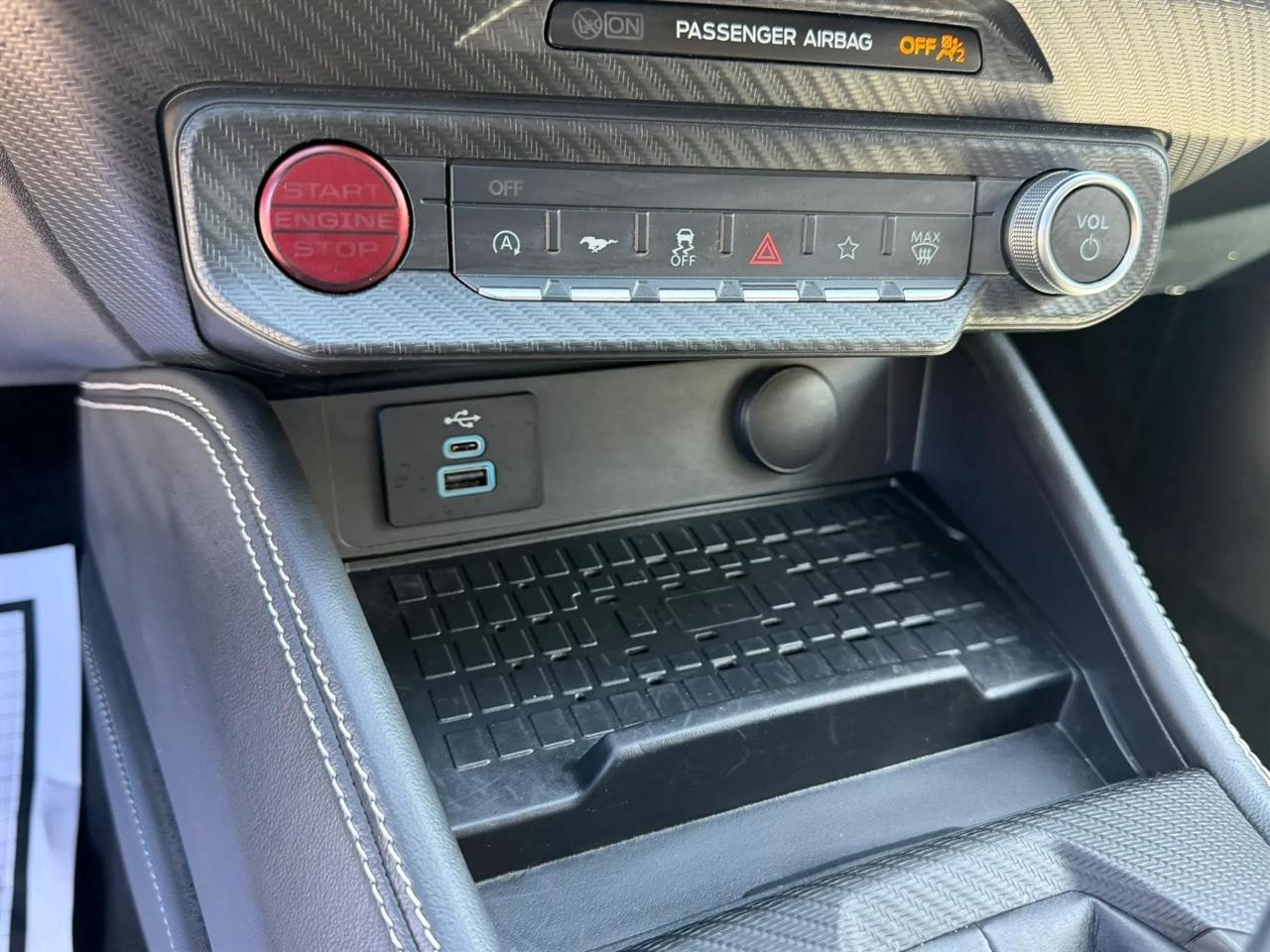 Ford Mustang GT Fastback 2024