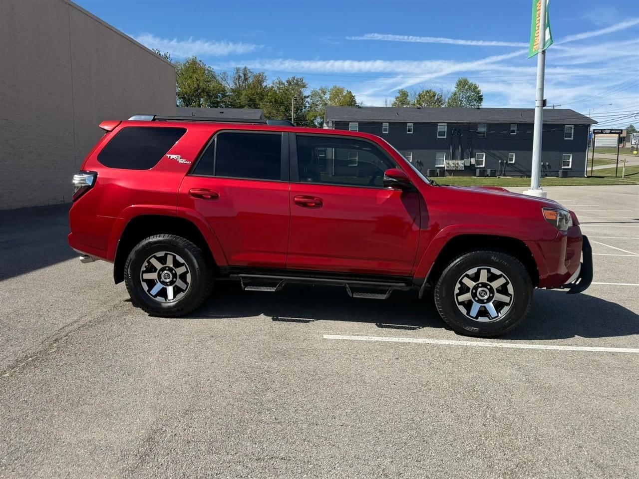 Toyota 4Runner TRD Off Road Premium 4WD (Natl) 2019