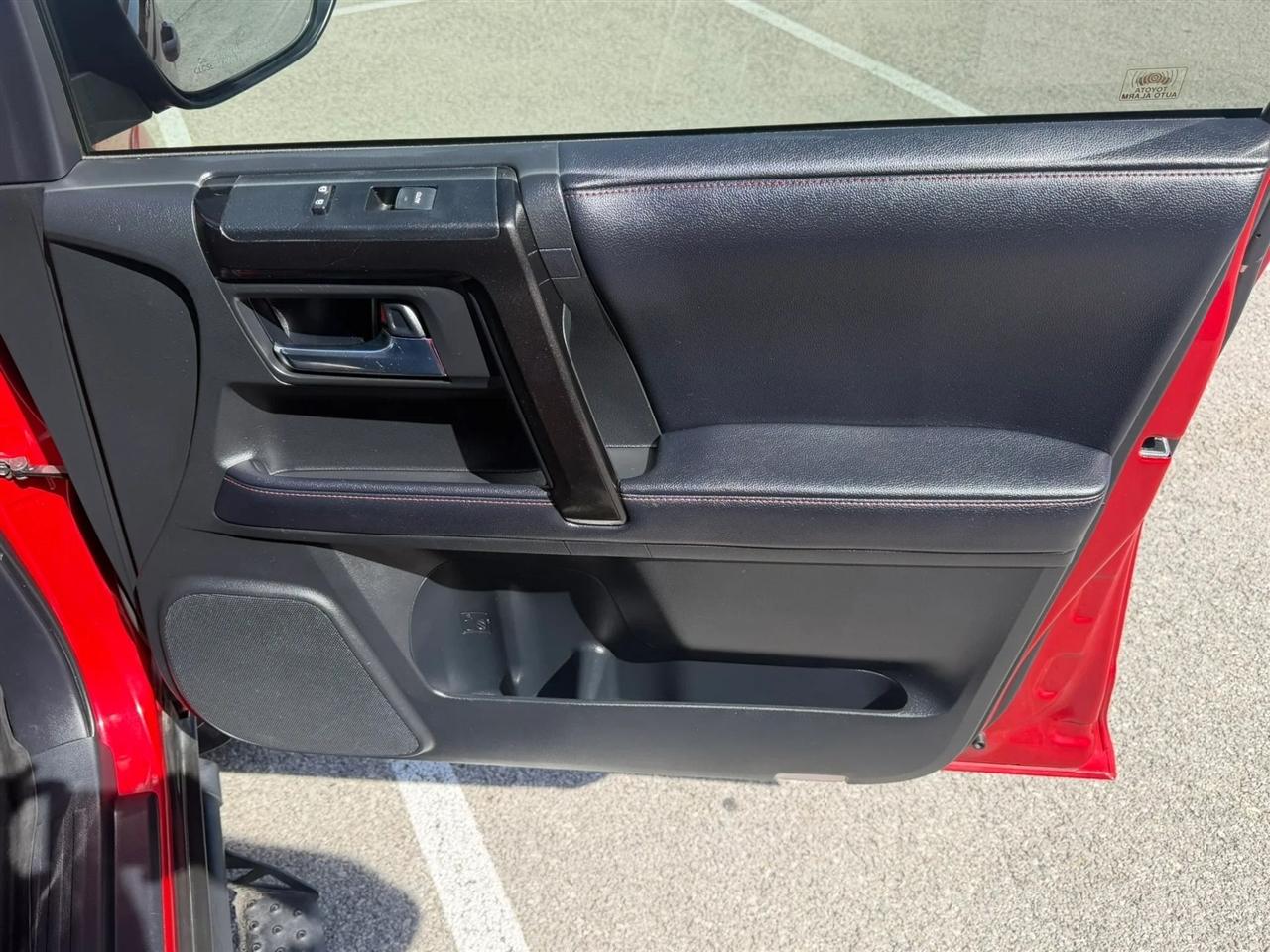 Toyota 4Runner TRD Off Road Premium 4WD (Natl) 2019