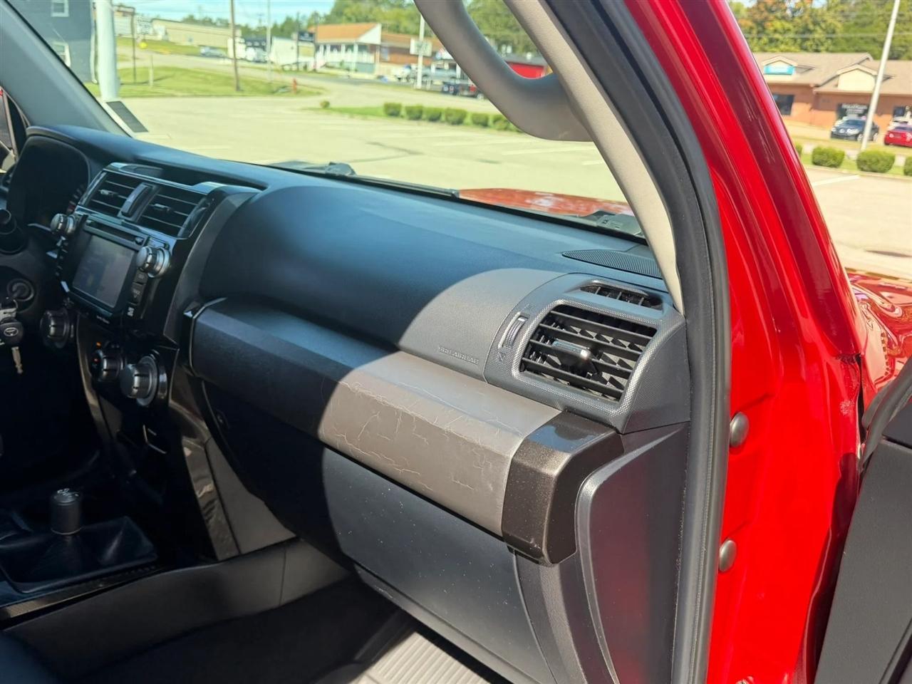 Toyota 4Runner TRD Off Road Premium 4WD (Natl) 2019