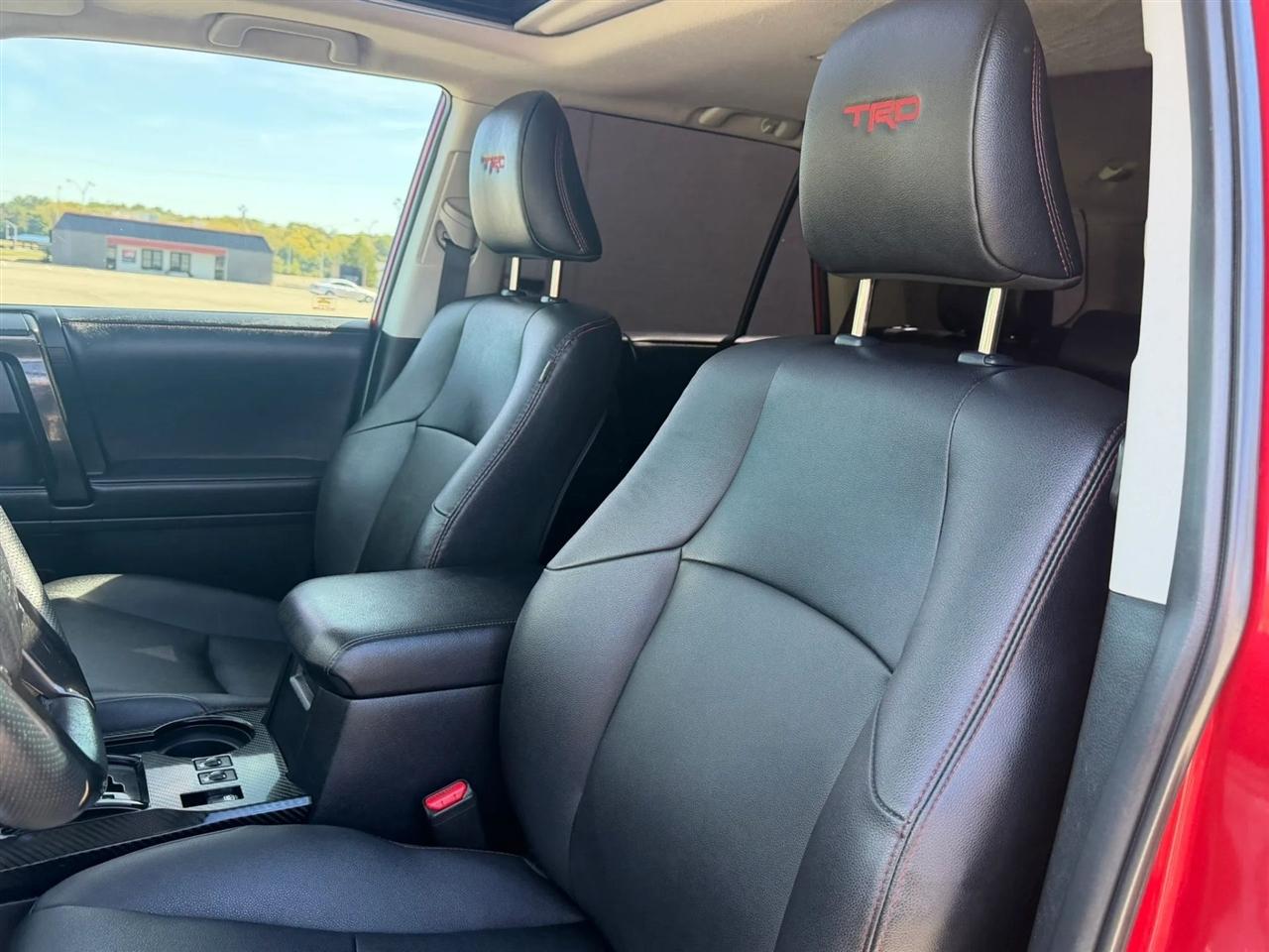 Toyota 4Runner TRD Off Road Premium 4WD (Natl) 2019