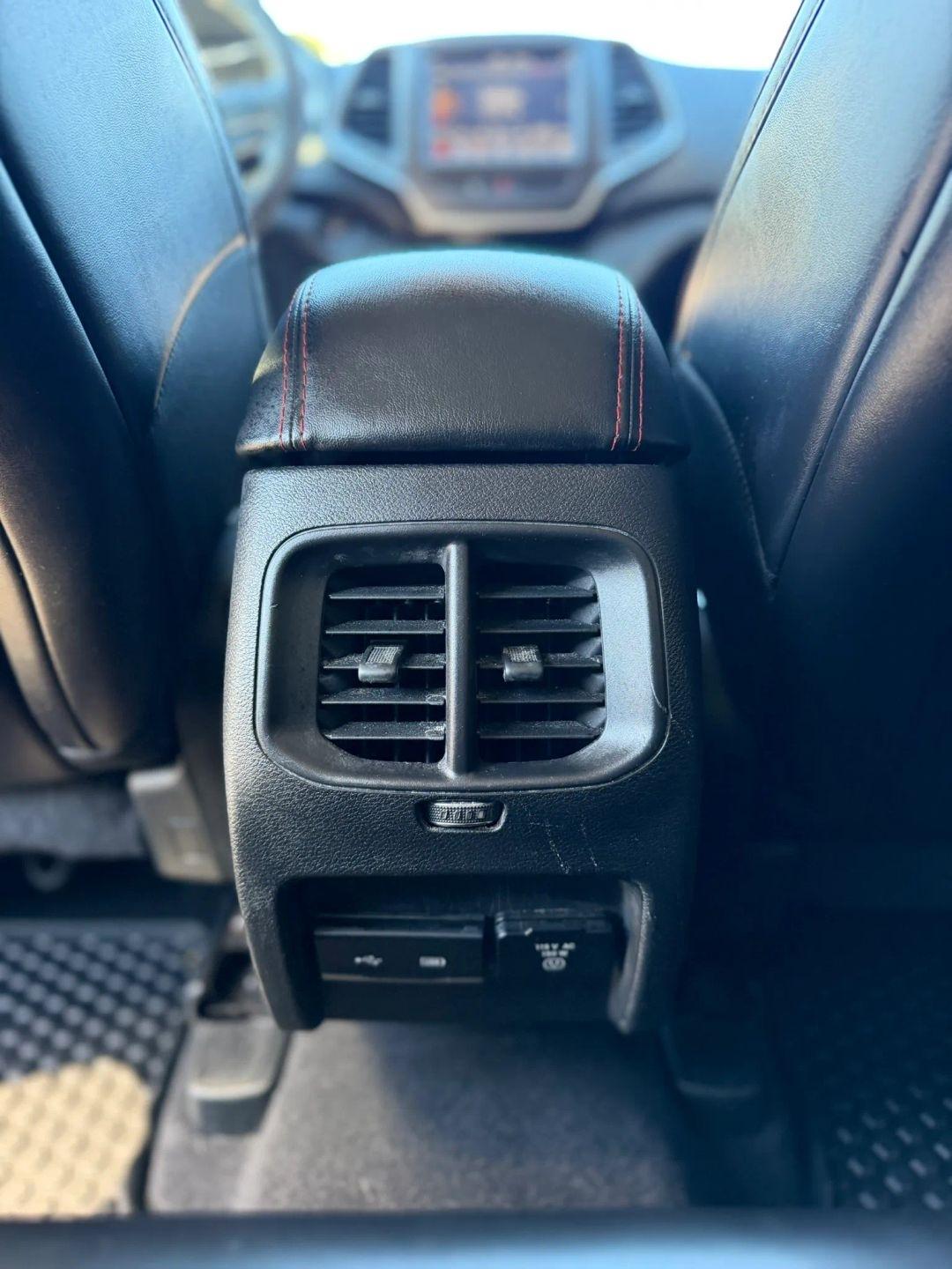 Jeep Cherokee Trailhawk 4x4 2019