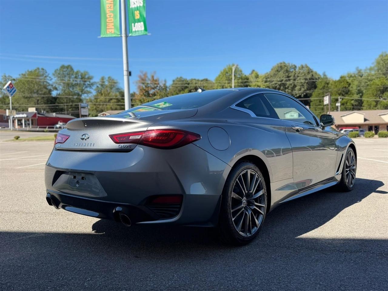 Infiniti Q60 Red Sport 400 AWD 2017