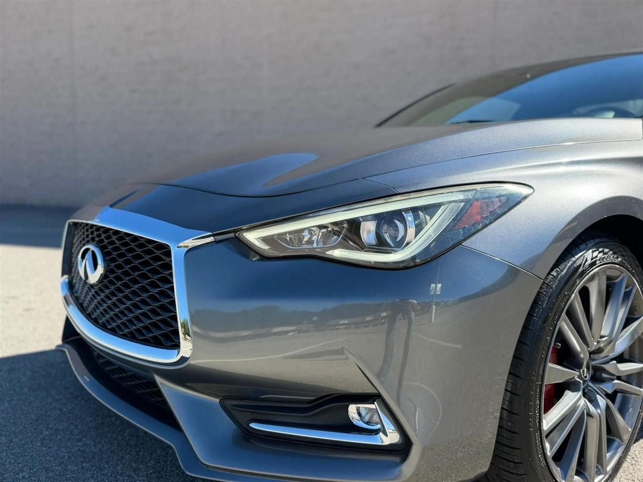 Infiniti Q60 Red Sport 400 AWD 2017