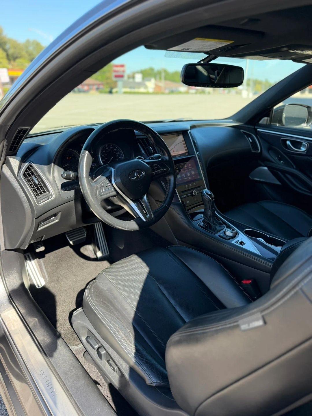 Infiniti Q60 Red Sport 400 AWD 2017
