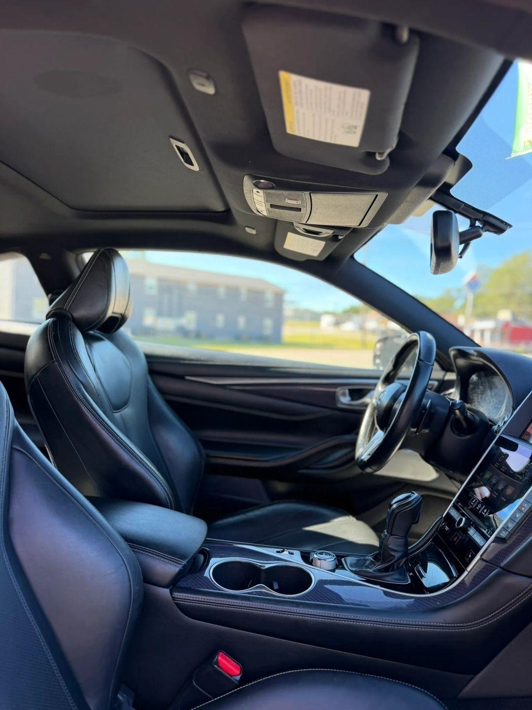 Infiniti Q60 Red Sport 400 AWD 2017