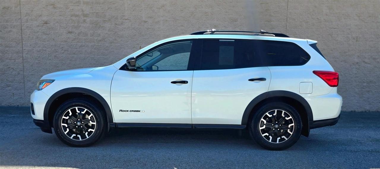 Nissan Pathfinder FWD SV 2020