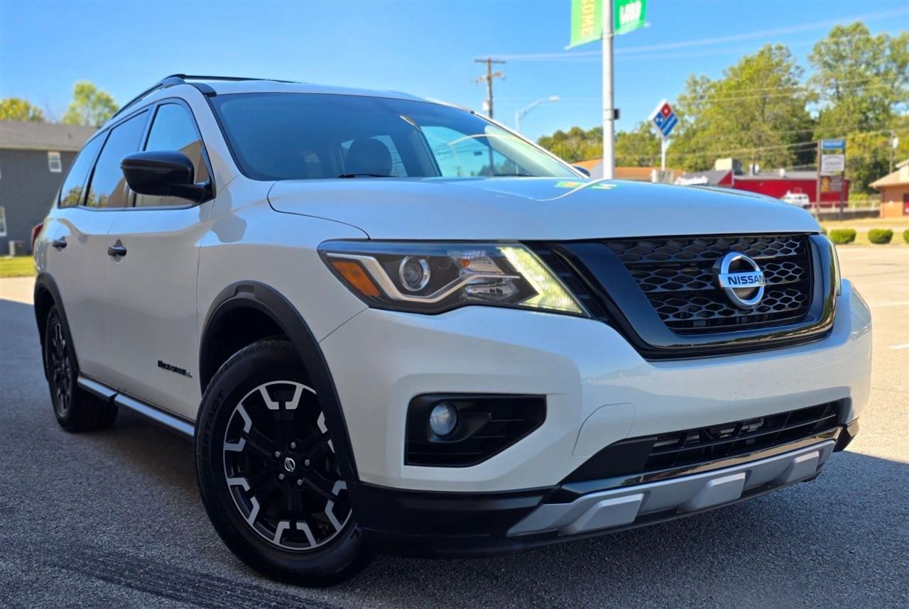 Nissan Pathfinder FWD SV 2020