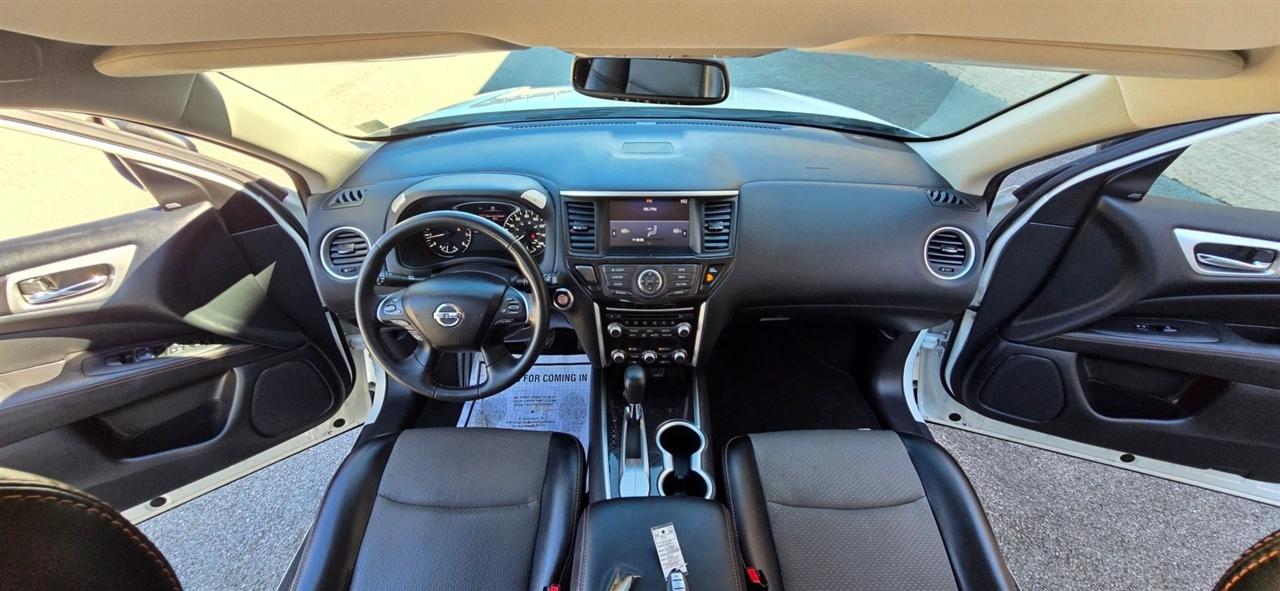 Nissan Pathfinder FWD SV 2020