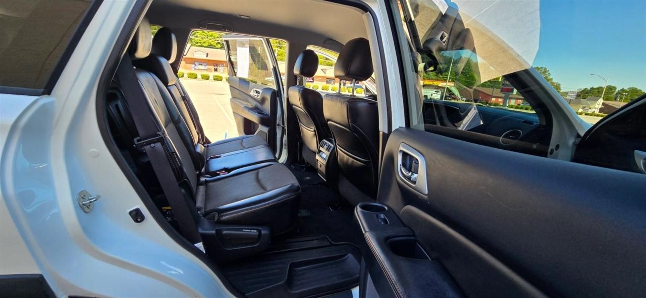 Nissan Pathfinder FWD SV 2020