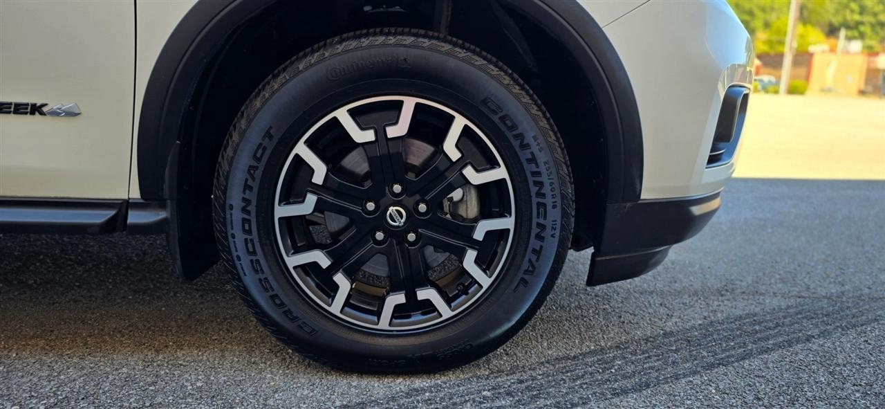 Nissan Pathfinder FWD SV 2020