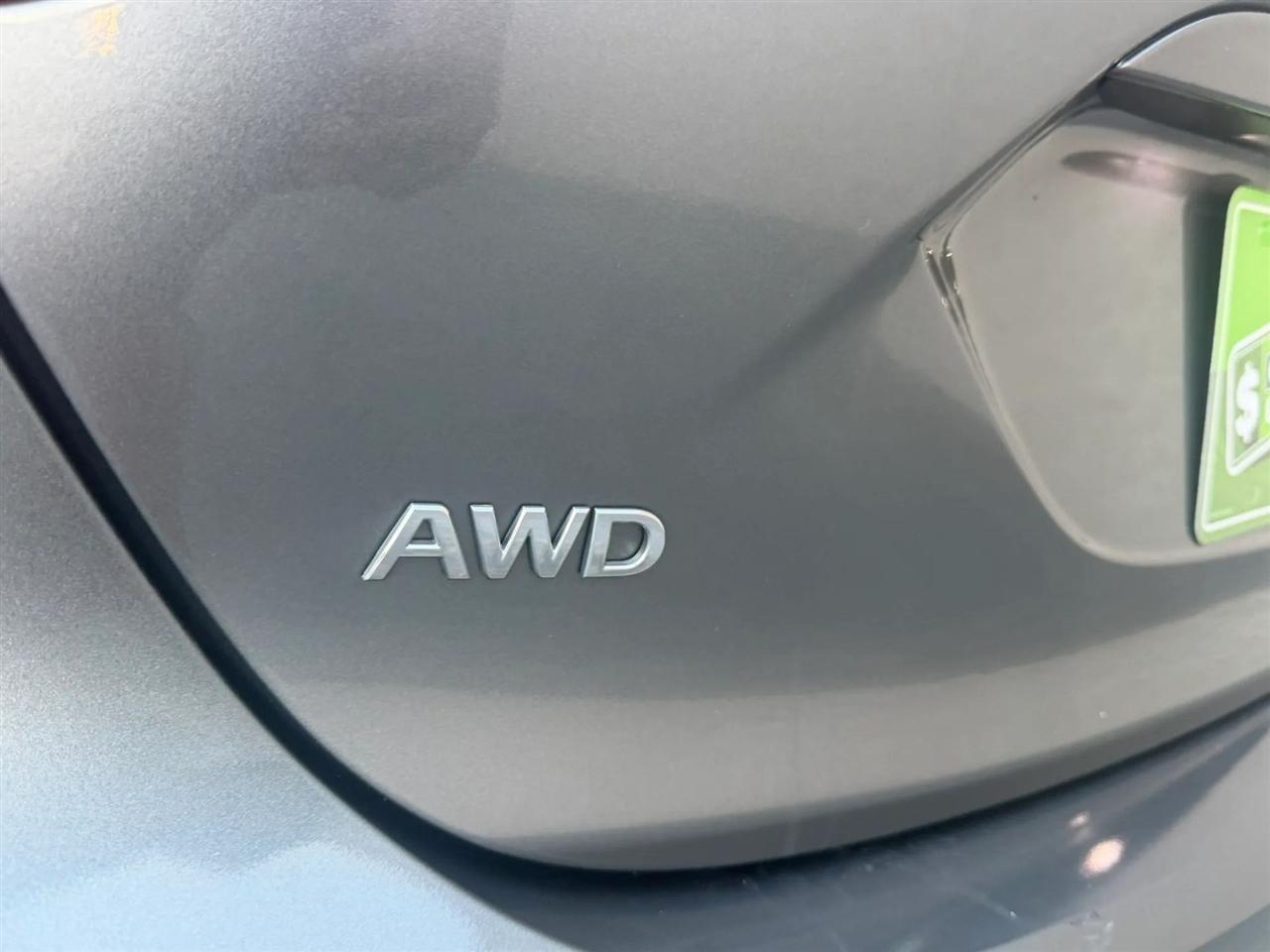 Infiniti QX30 Premium AWD *Ltd Avail* 2017