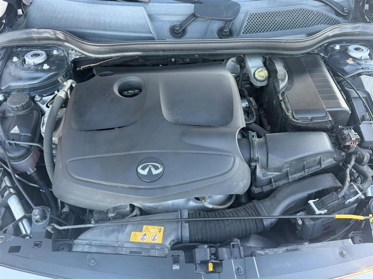 Infiniti QX30 Premium AWD *Ltd Avail* 2017