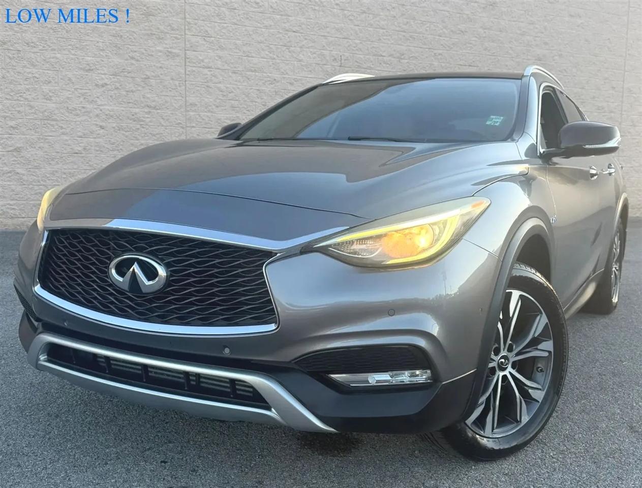 2017 Infiniti QX30 Premium AWD *Ltd Avail*