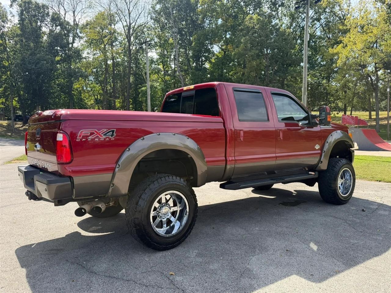 Ford Super Duty F-250 SRW 4WD Crew Cab 172" Platinum 2015