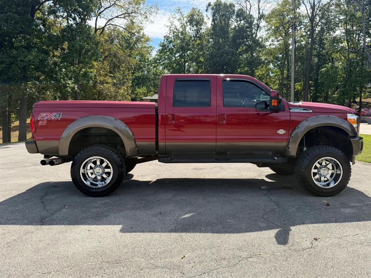 Ford Super Duty F-250 SRW 4WD Crew Cab 172" Platinum 2015