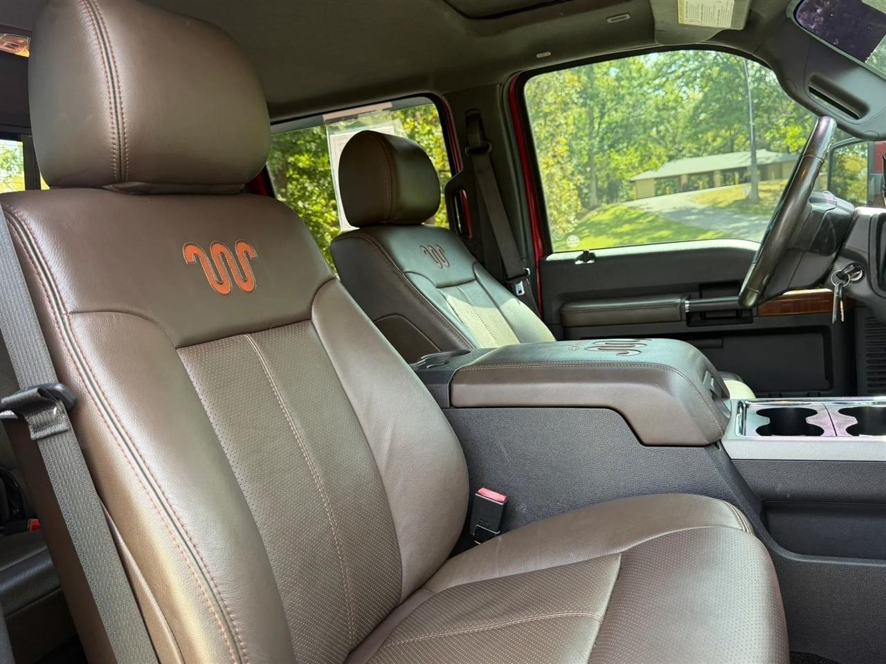 Ford Super Duty F-250 SRW 4WD Crew Cab 172" Platinum 2015
