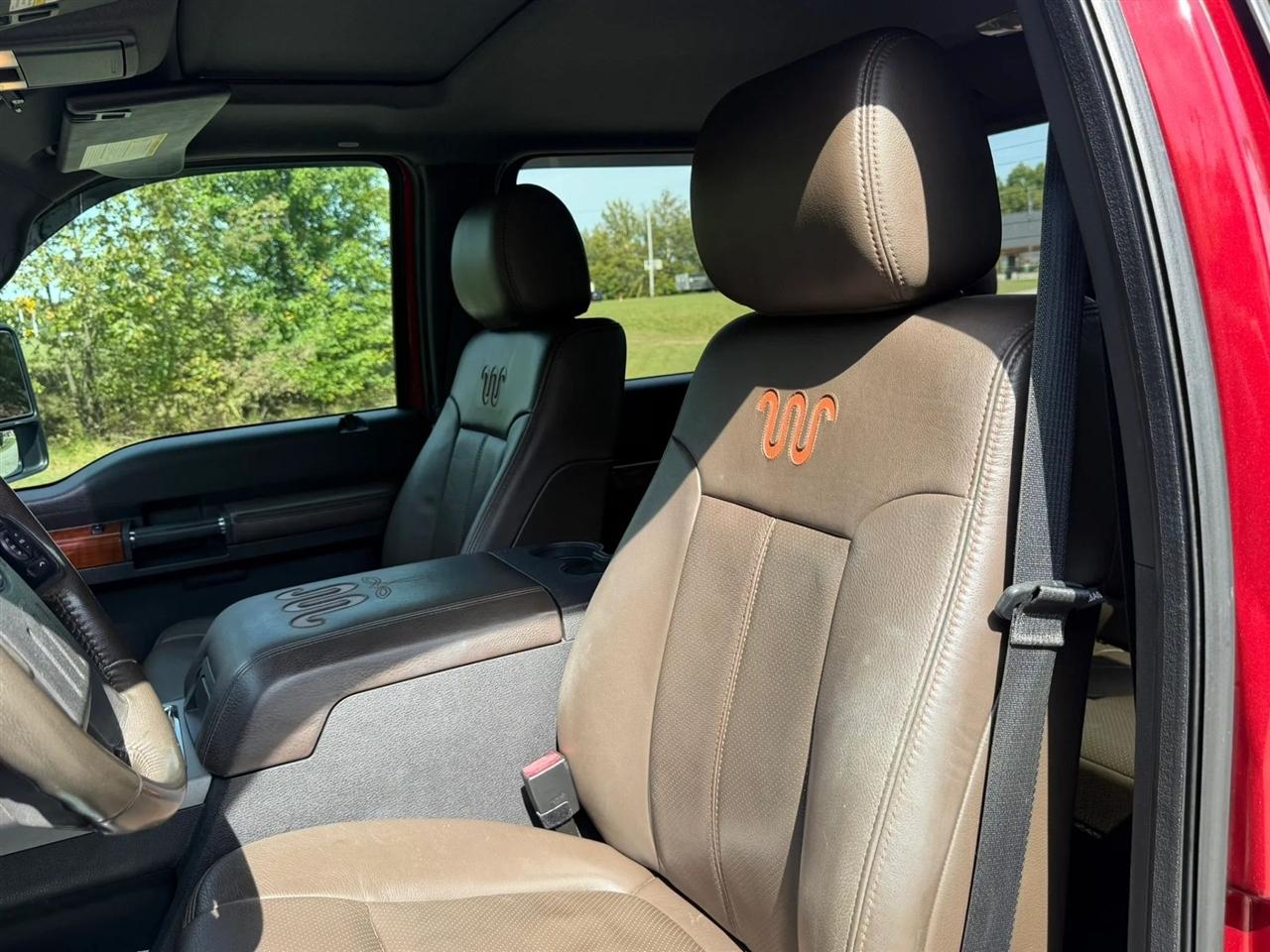 Ford Super Duty F-250 SRW 4WD Crew Cab 172" Platinum 2015