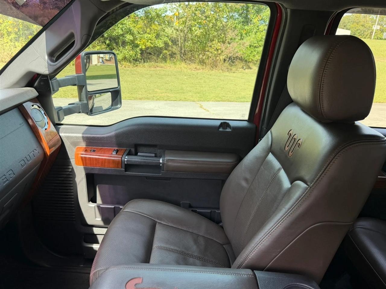 Ford Super Duty F-250 SRW 4WD Crew Cab 172" Platinum 2015
