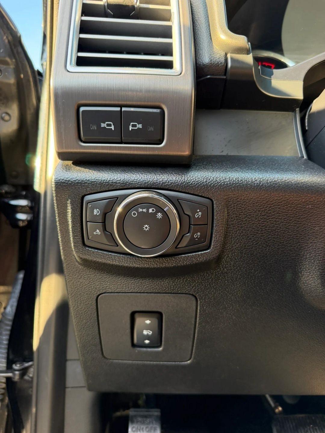 Ford F-150 4WD SuperCrew 145" King Ranch 2016