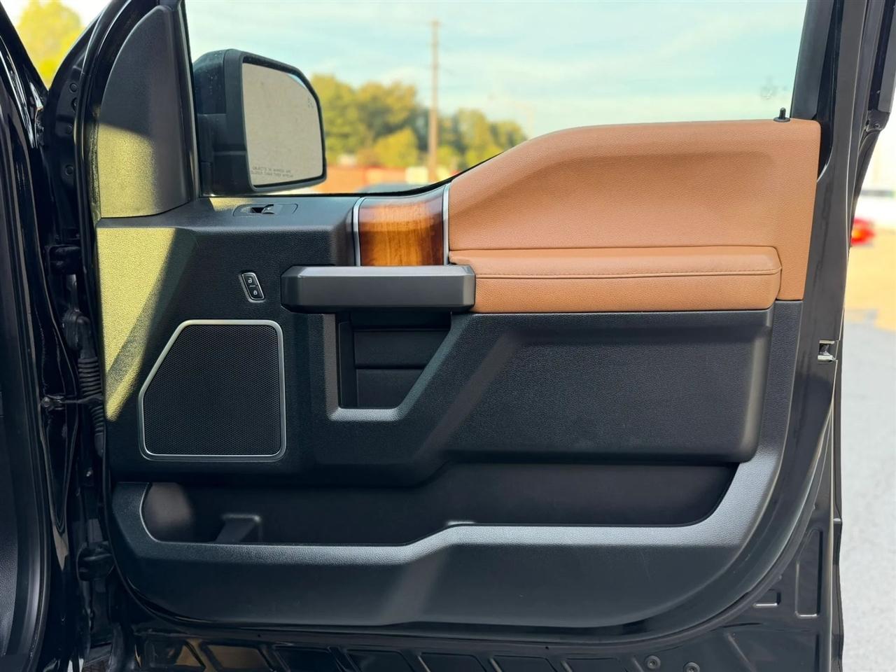 Ford F-150 4WD SuperCrew 145" King Ranch 2016