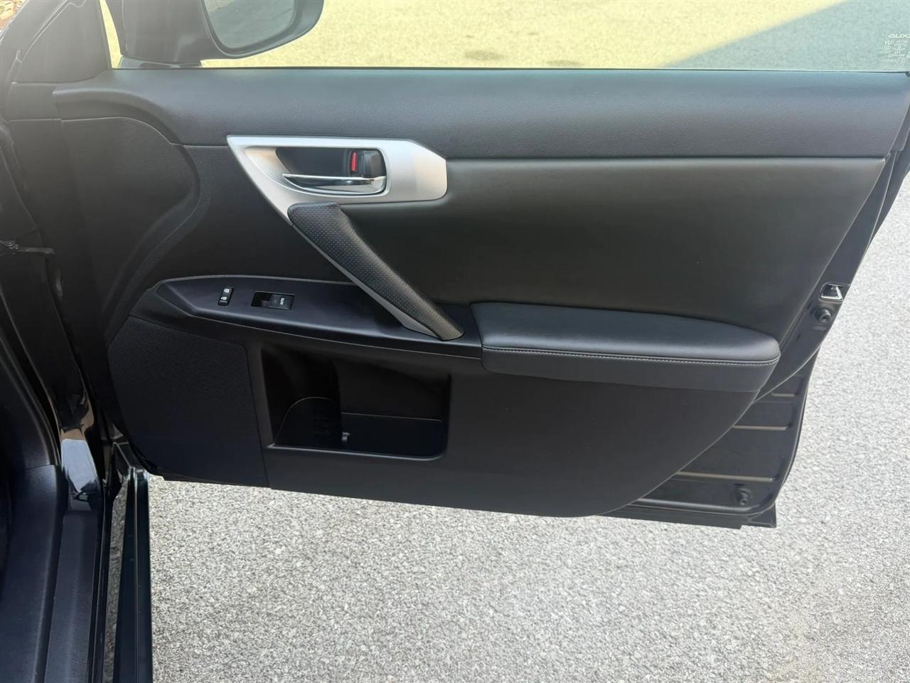 Lexus CT 200h FWD 4dr Hybrid 2012
