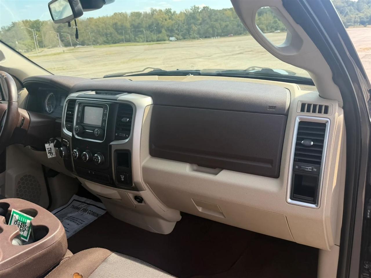 RAM 1500 2WD Quad Cab 140.5" Big Horn 2015