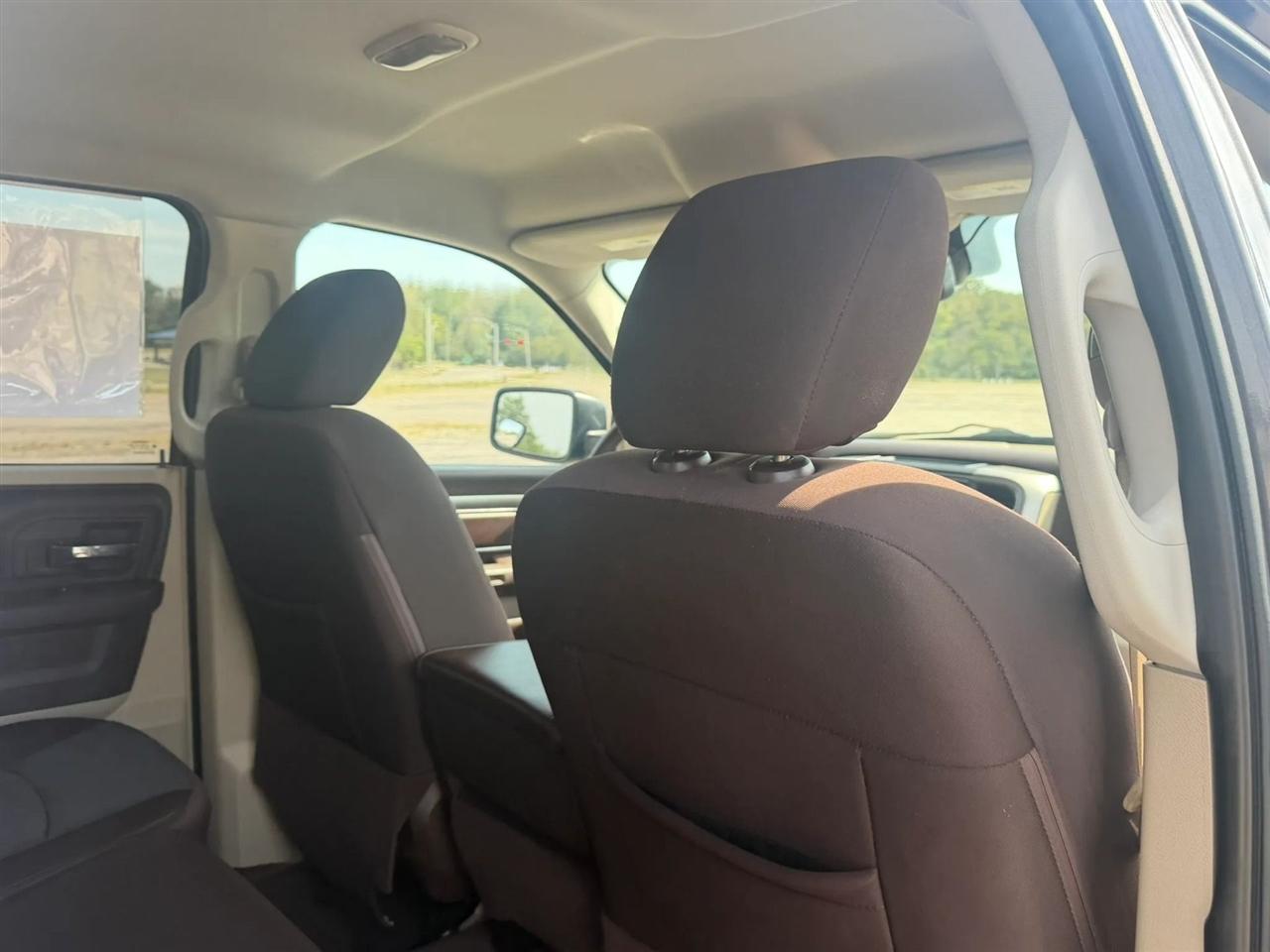 RAM 1500 2WD Quad Cab 140.5" Big Horn 2015