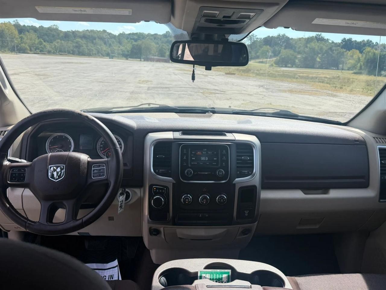 RAM 1500 2WD Quad Cab 140.5" Big Horn 2015