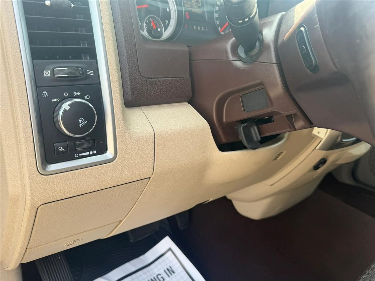 RAM 1500 2WD Quad Cab 140.5" Big Horn 2015