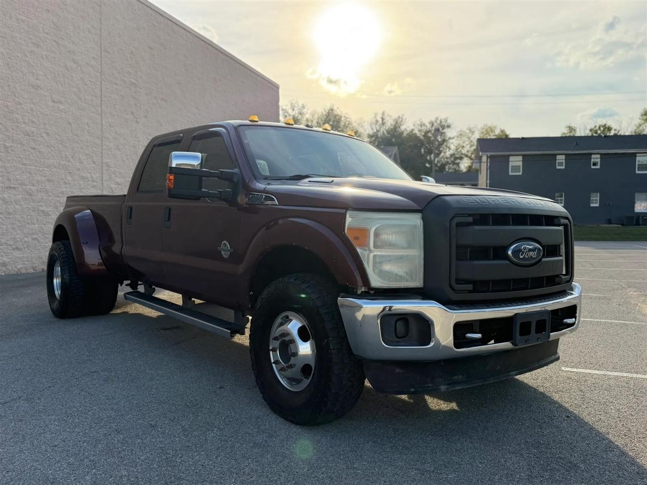 Ford Super Duty F-350 DRW 4WD Crew Cab 172" King Ranch 2012