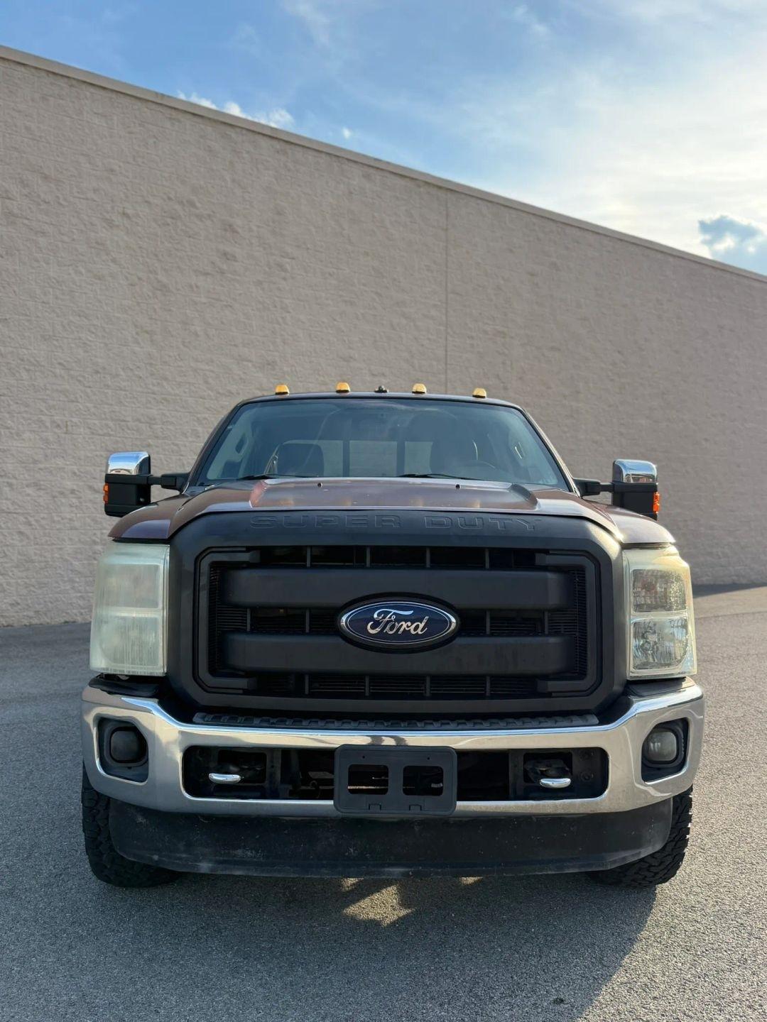 Ford Super Duty F-350 DRW 4WD Crew Cab 172" King Ranch 2012