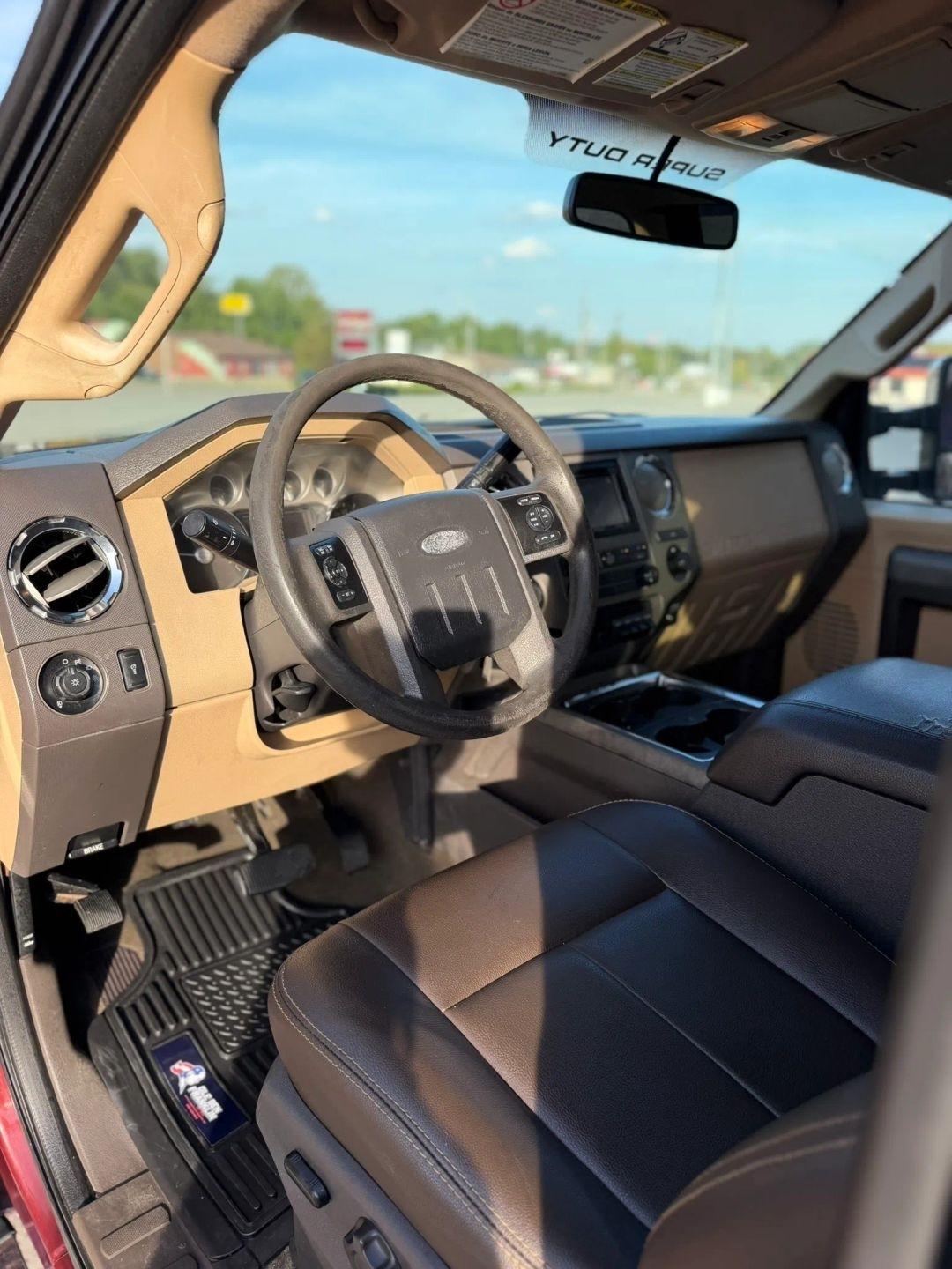 Ford Super Duty F-350 DRW 4WD Crew Cab 172" King Ranch 2012