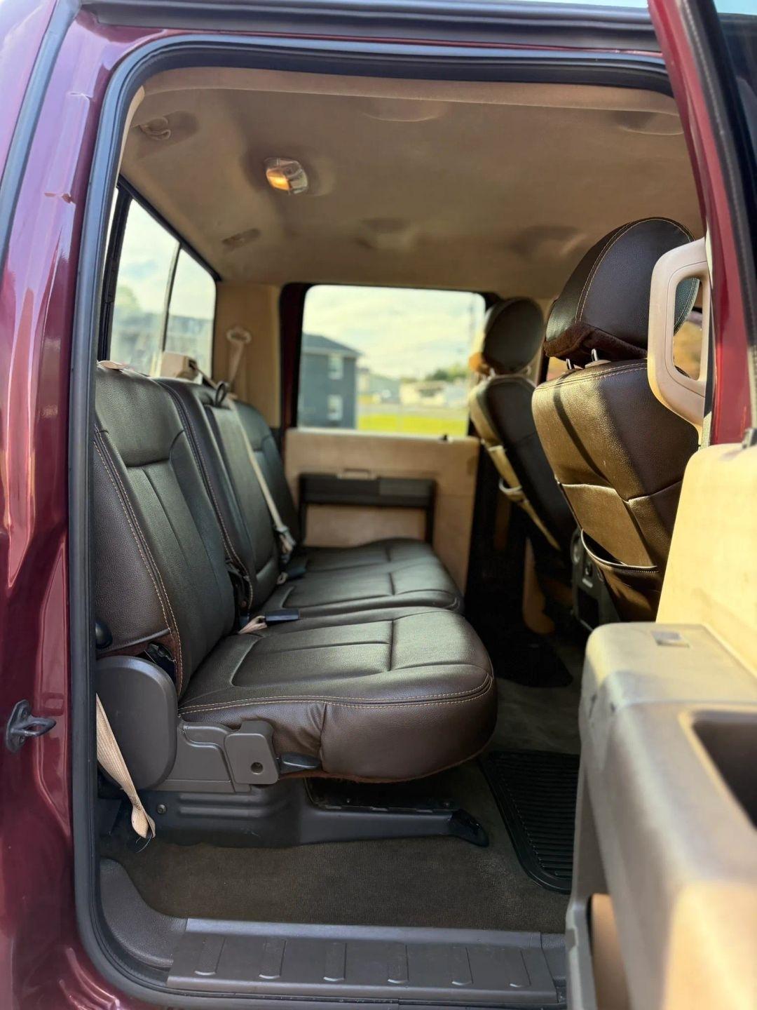 Ford Super Duty F-350 DRW 4WD Crew Cab 172" King Ranch 2012