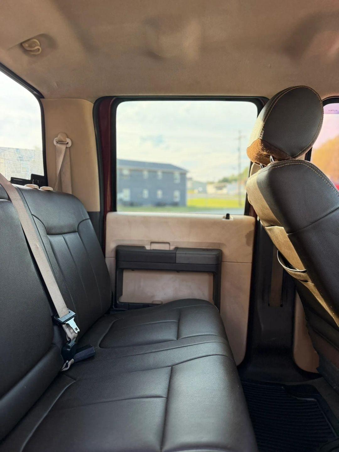 Ford Super Duty F-350 DRW 4WD Crew Cab 172" King Ranch 2012