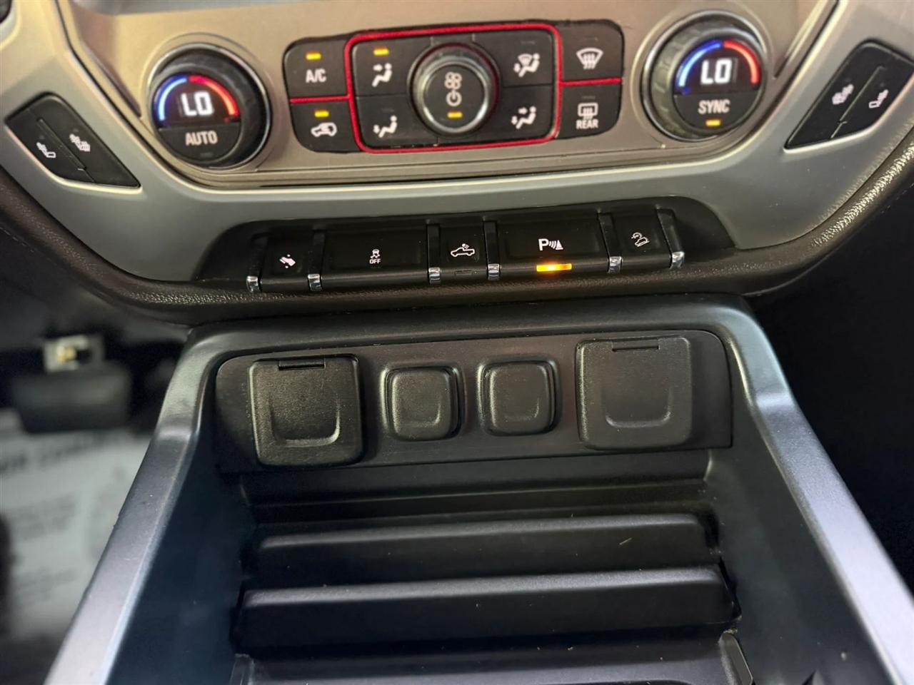 GMC Sierra 1500 4WD Double Cab 143.5" SLT 2014