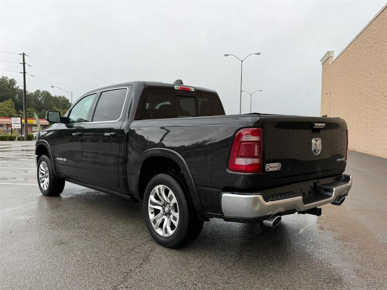 RAM 1500 Longhorn 4x4 Crew Cab 5'7" Box 2019