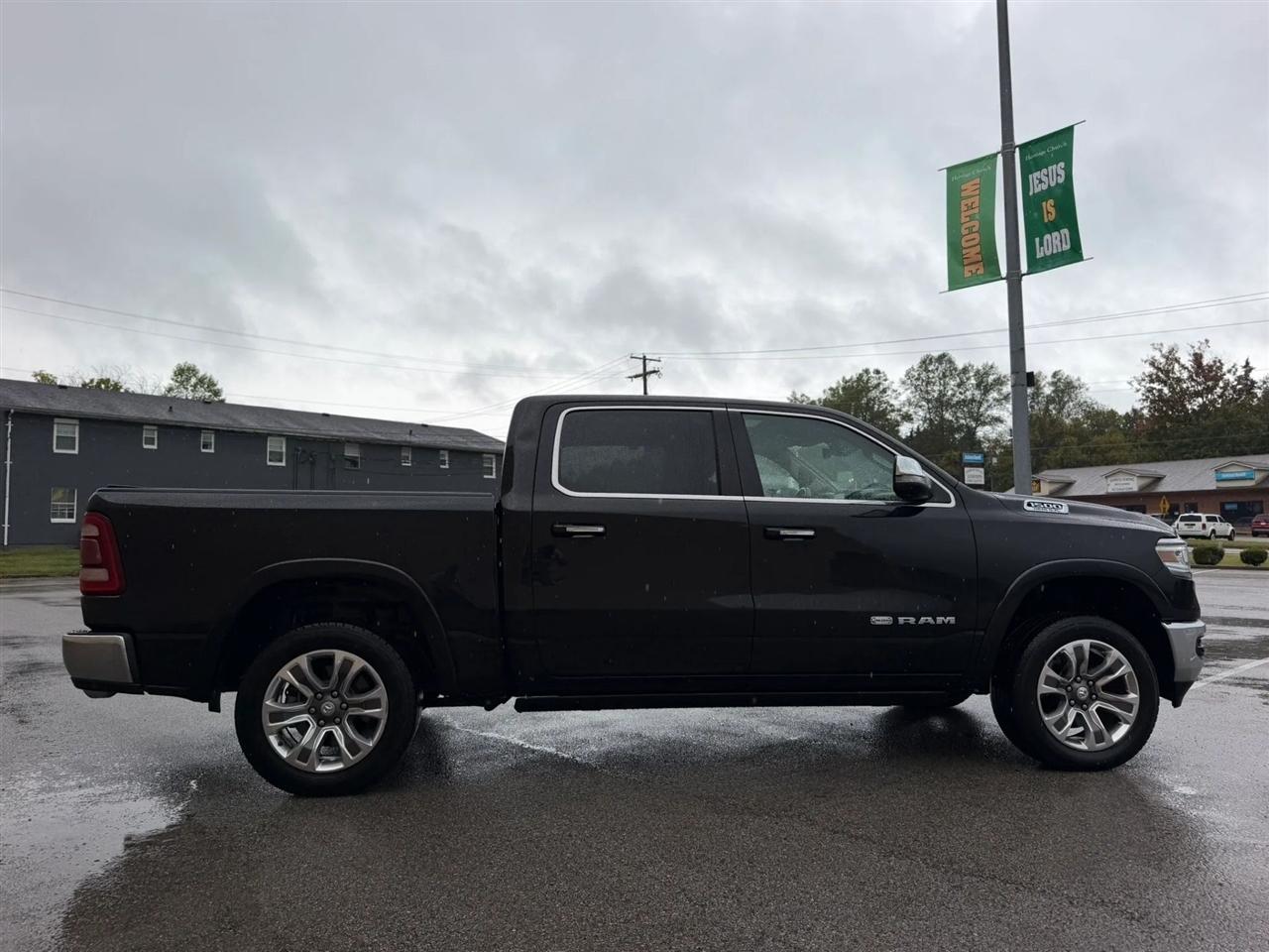 RAM 1500 Longhorn 4x4 Crew Cab 5'7" Box 2019