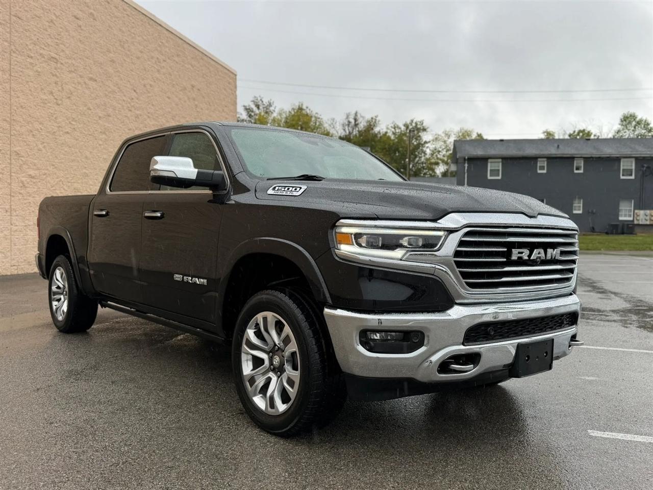 RAM 1500 Longhorn 4x4 Crew Cab 5'7" Box 2019