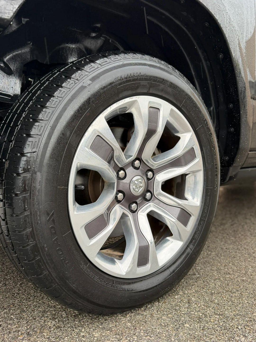 RAM 1500 Longhorn 4x4 Crew Cab 5'7" Box 2019