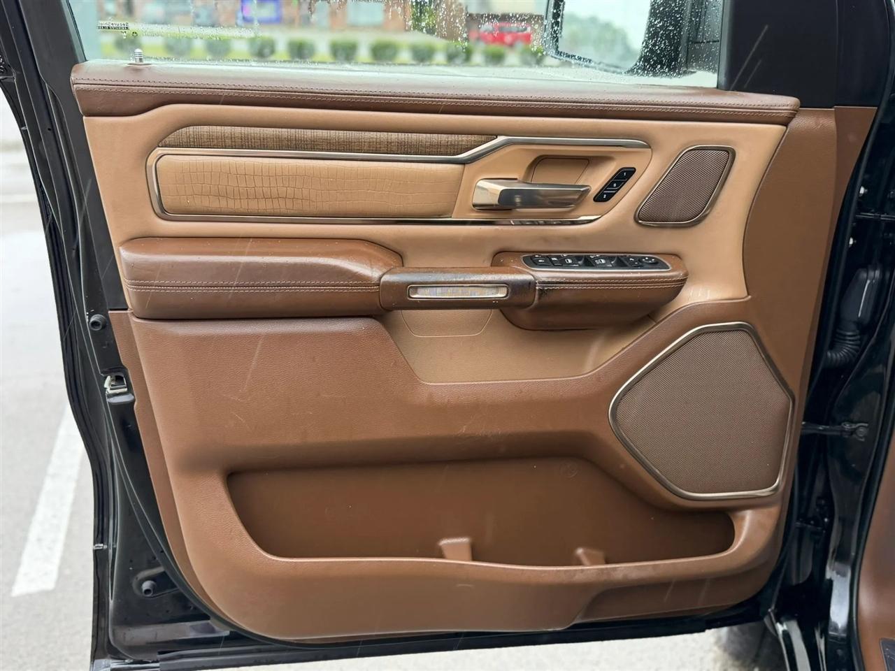 RAM 1500 Longhorn 4x4 Crew Cab 5'7" Box 2019