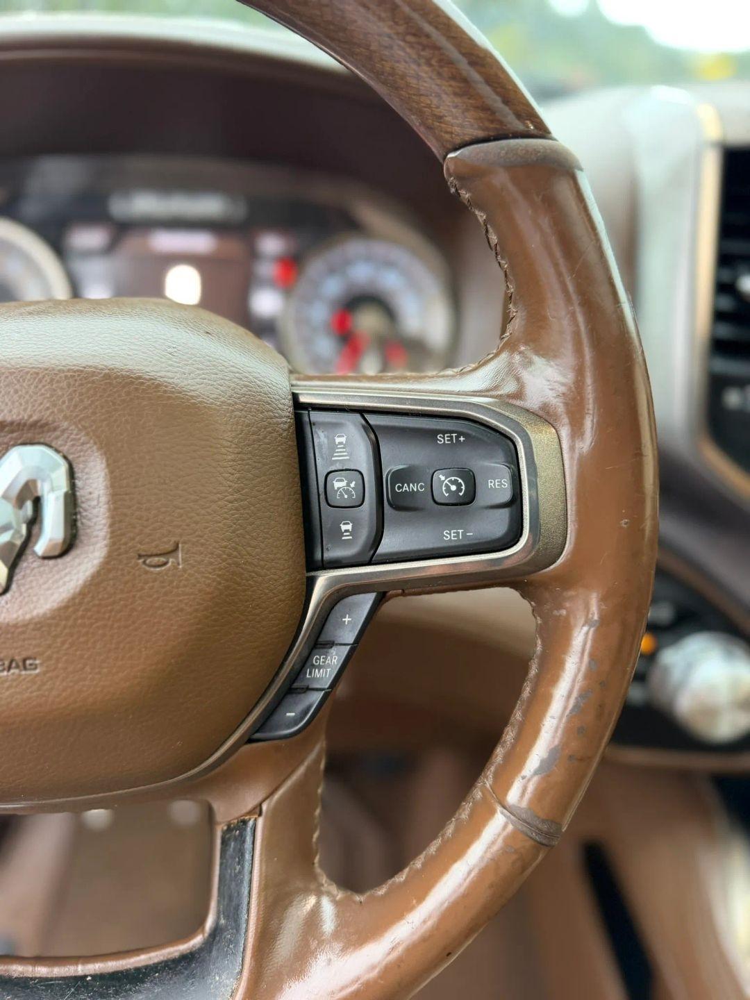 RAM 1500 Longhorn 4x4 Crew Cab 5'7" Box 2019