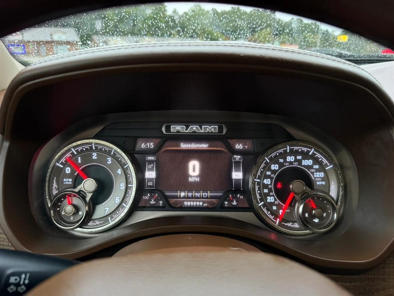 RAM 1500 Longhorn 4x4 Crew Cab 5'7" Box 2019
